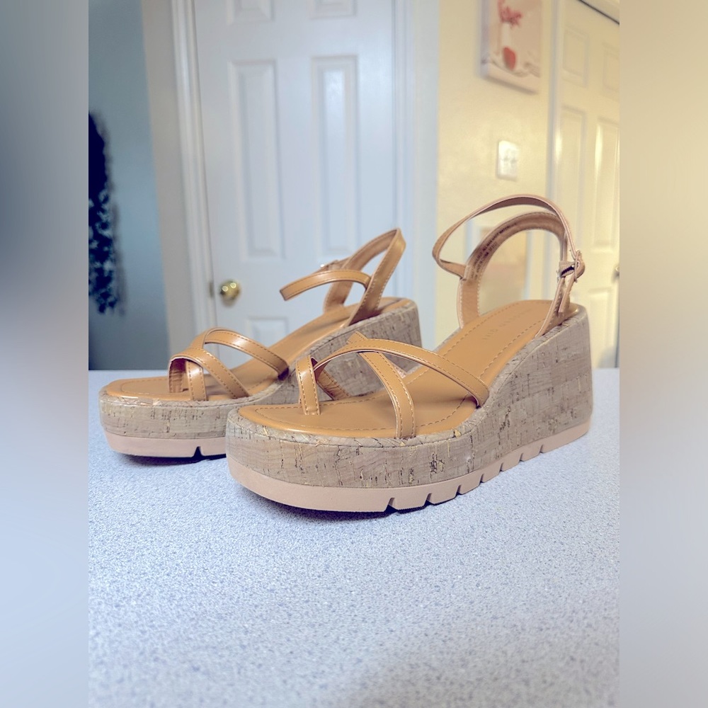 Madden girl sandal size 10